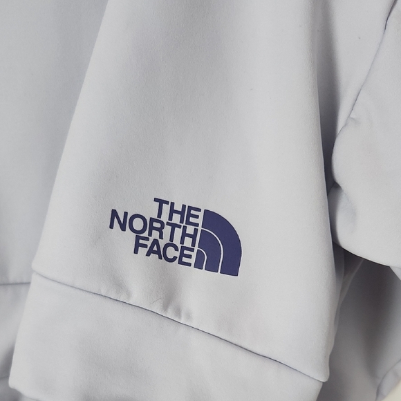 The North Face Women's Pastel Blue Sweatshirt - Picture 4 of 6